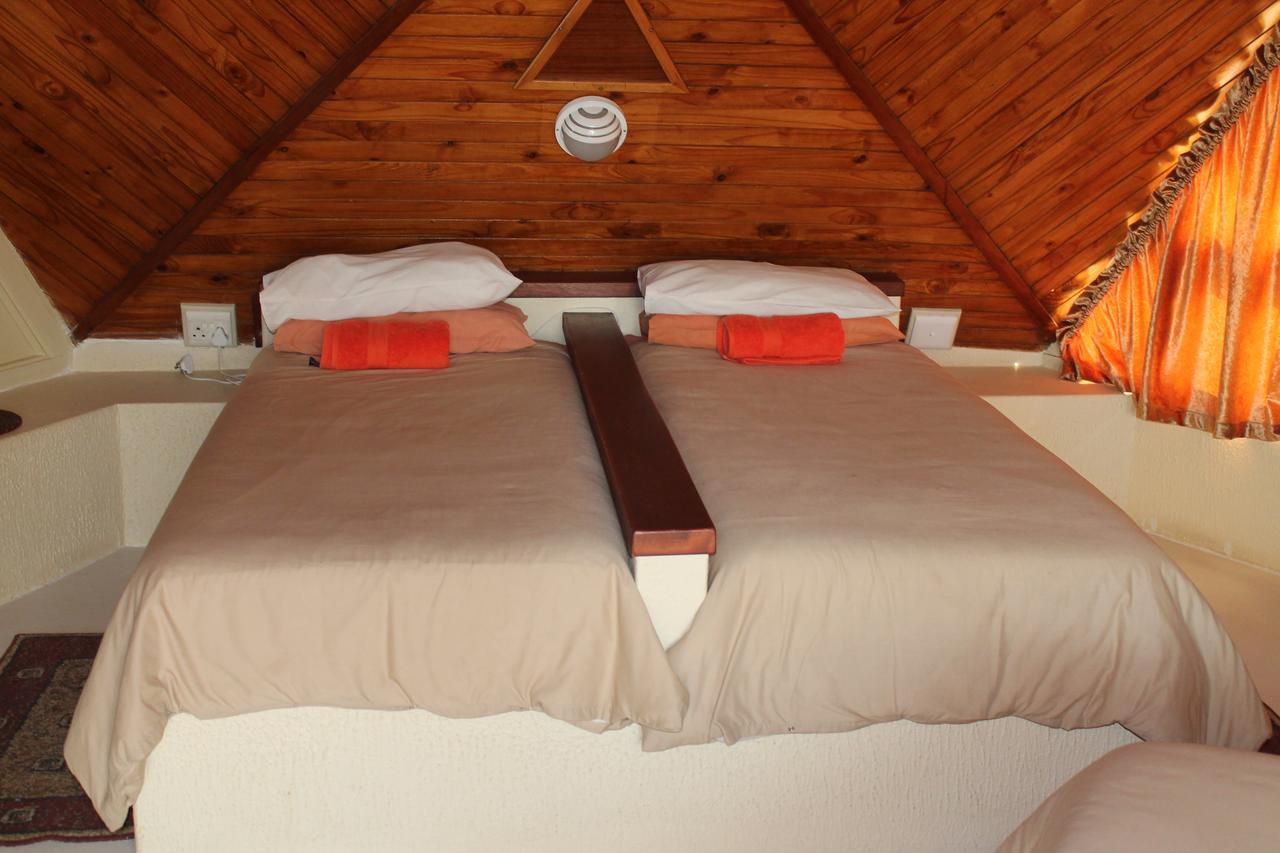 Pyramids Motel Van Reenen Εξωτερικό φωτογραφία