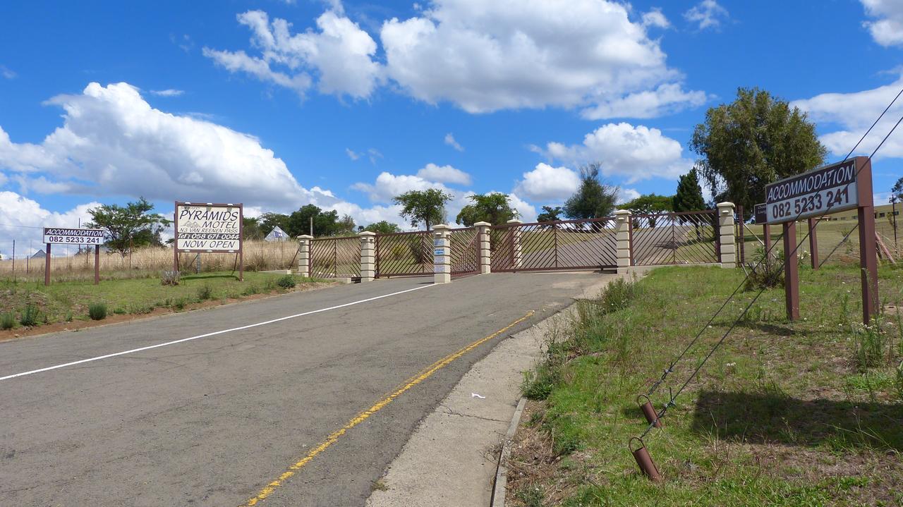 Pyramids Motel Van Reenen Εξωτερικό φωτογραφία