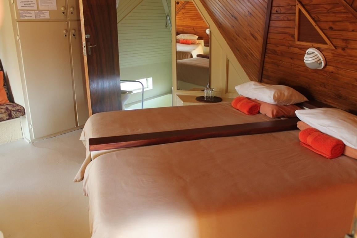 Pyramids Motel Van Reenen Εξωτερικό φωτογραφία