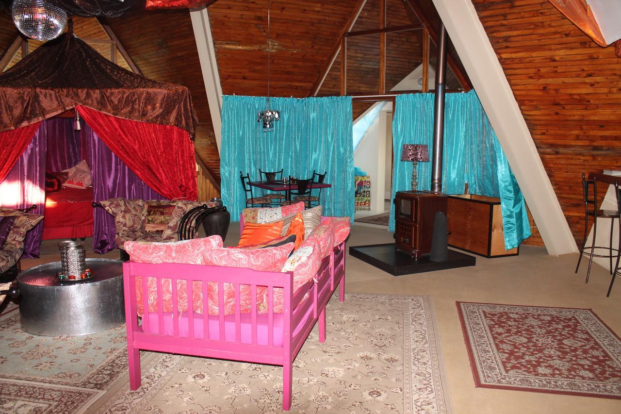 Pyramids Motel Van Reenen Εξωτερικό φωτογραφία
