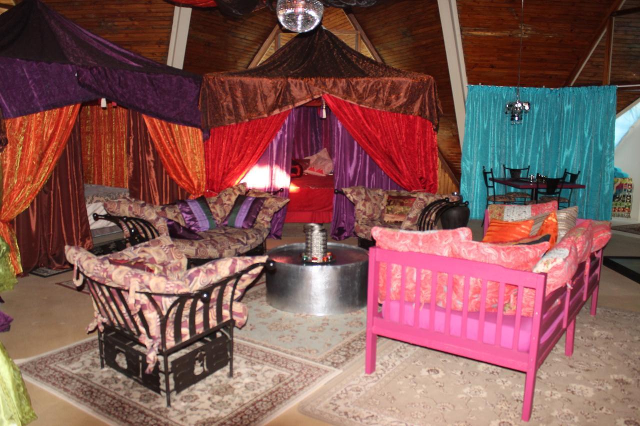 Pyramids Motel Van Reenen Εξωτερικό φωτογραφία