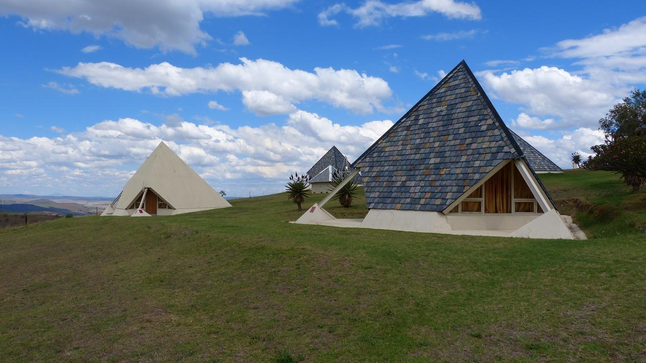 Pyramids Motel Van Reenen Εξωτερικό φωτογραφία