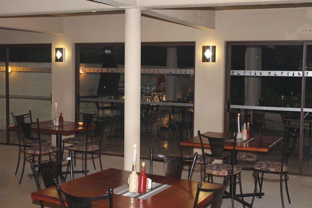 Pyramids Motel Van Reenen Εξωτερικό φωτογραφία
